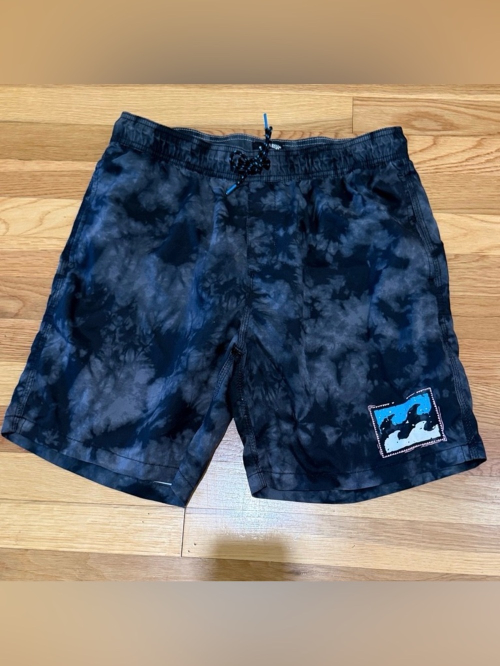 Billabong Sundays Airlite board shorts in Black Tie Dye